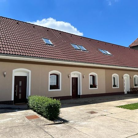 Penzion Manes Krabcice Extérieur photo
